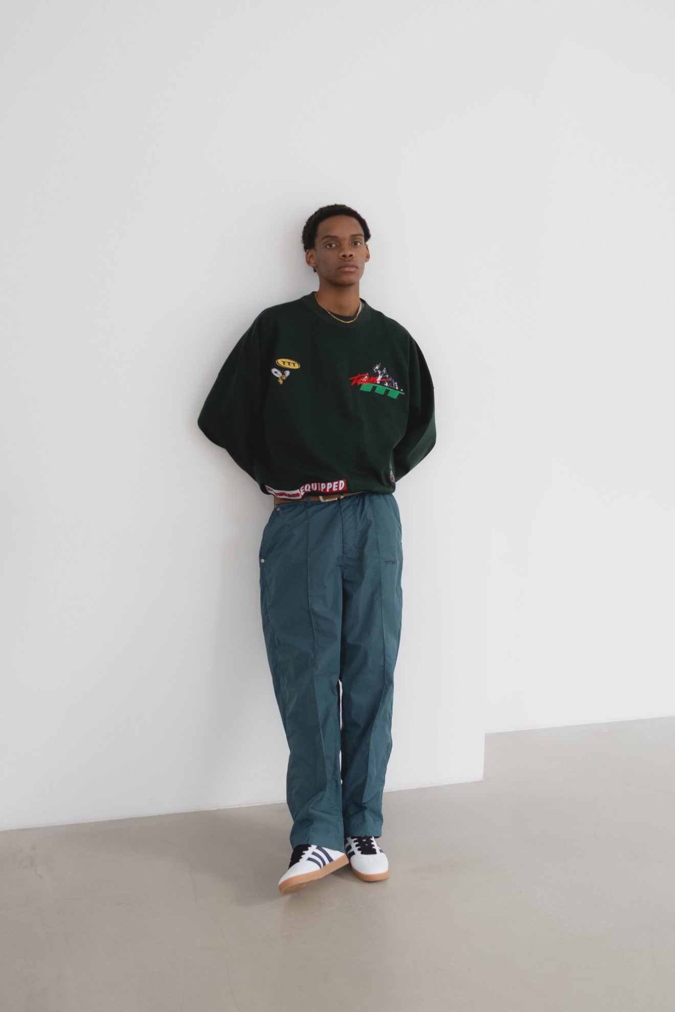 Mulch embroidery crew neck sweat #BLACK [TTT-2024SS-CT06]